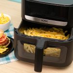 ⁦Solac Air Fryer Digital 8 Liter 1800 Watt Black FA1801⁩ - الصورة ⁦4⁩
